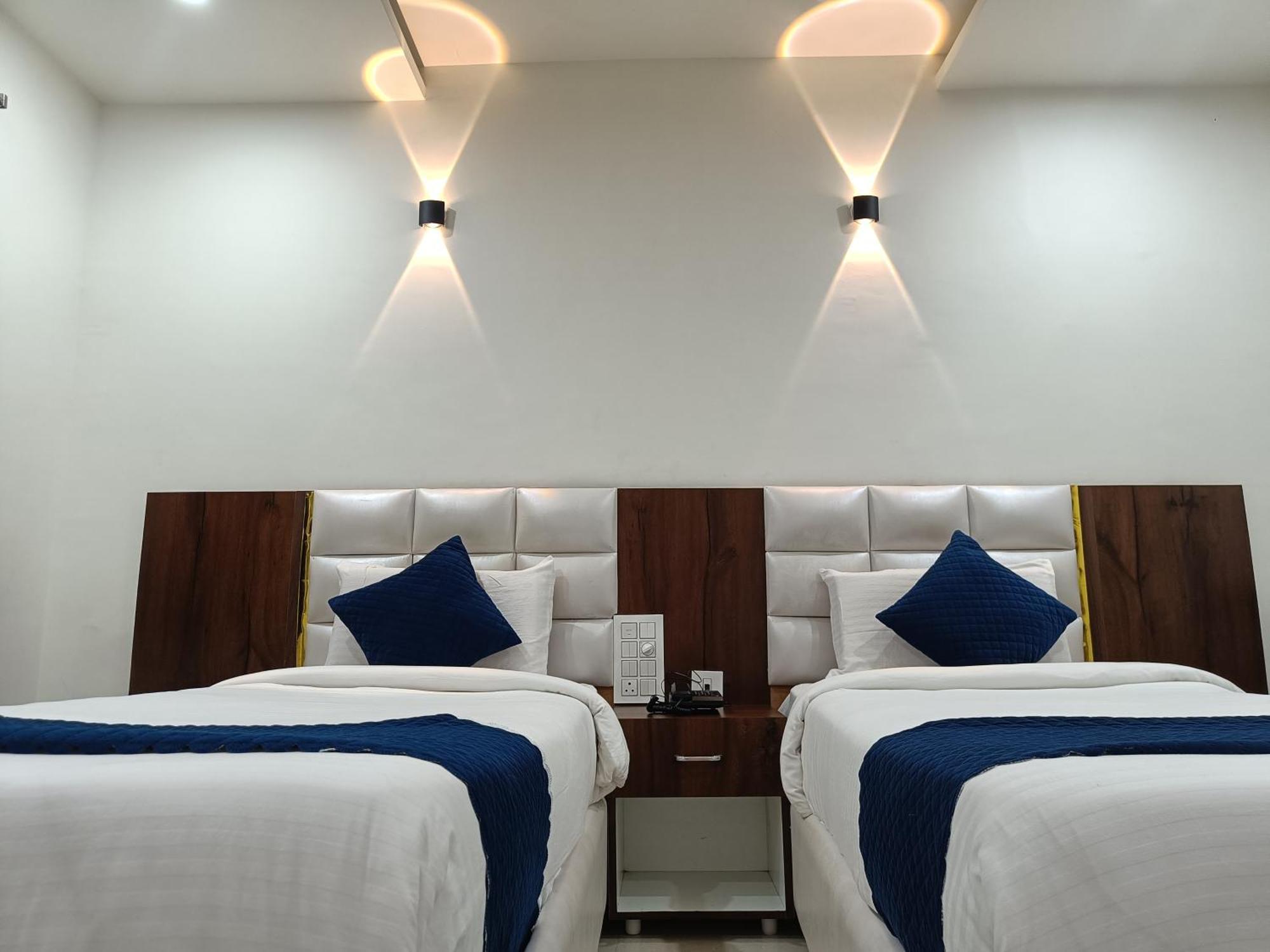 Hotel Skyland Warangal Extérieur photo