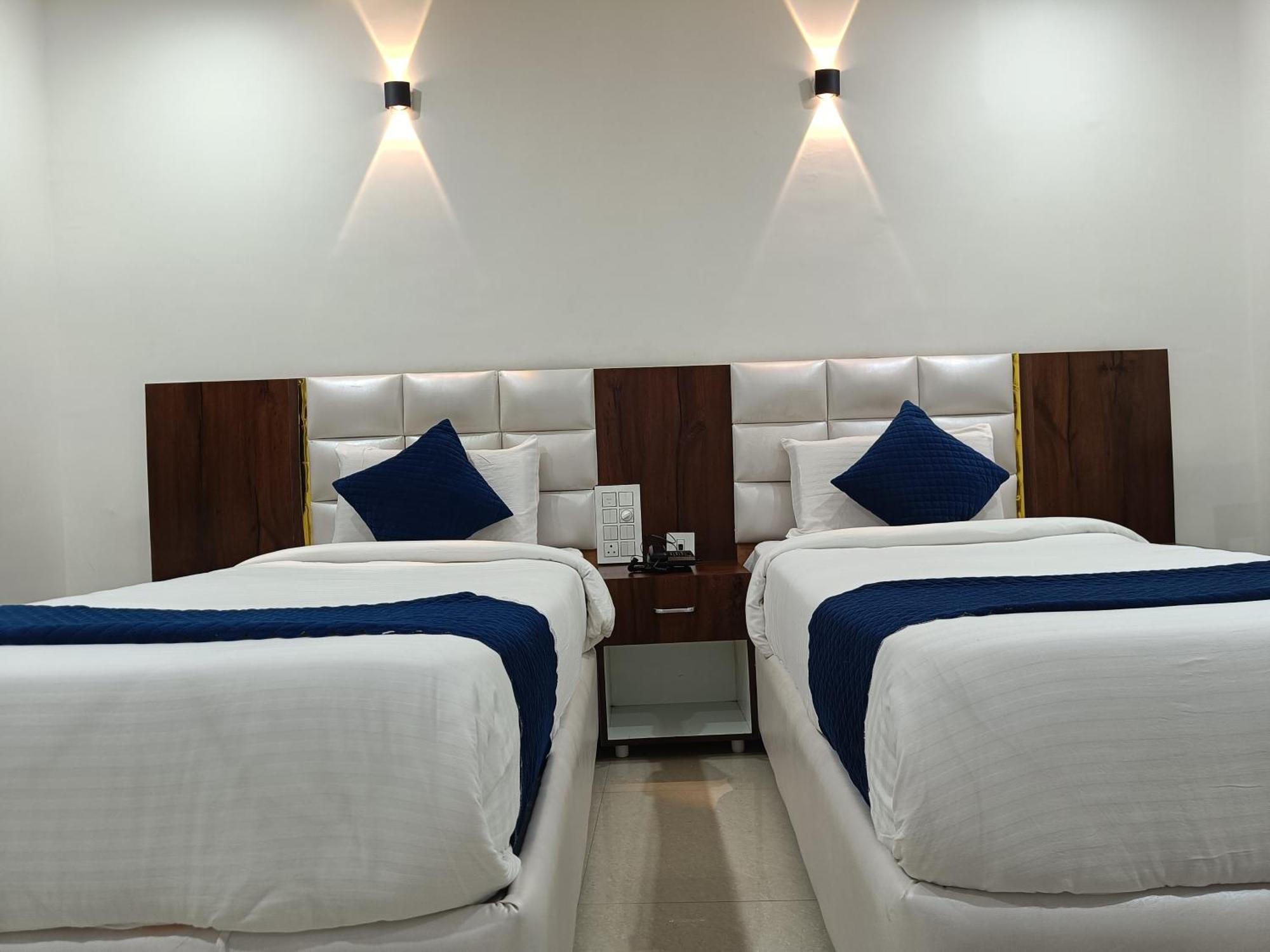 Hotel Skyland Warangal Extérieur photo